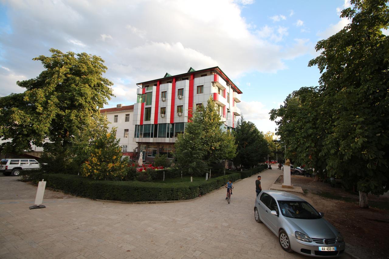 Hotel Piazza Peshkopi 外观 照片